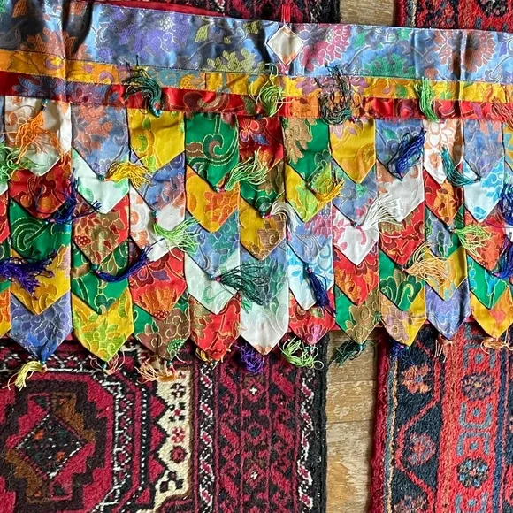 PRICE DROP! Spectacular Tibetan multi color brocade wall hanging - Picture 2 of 16